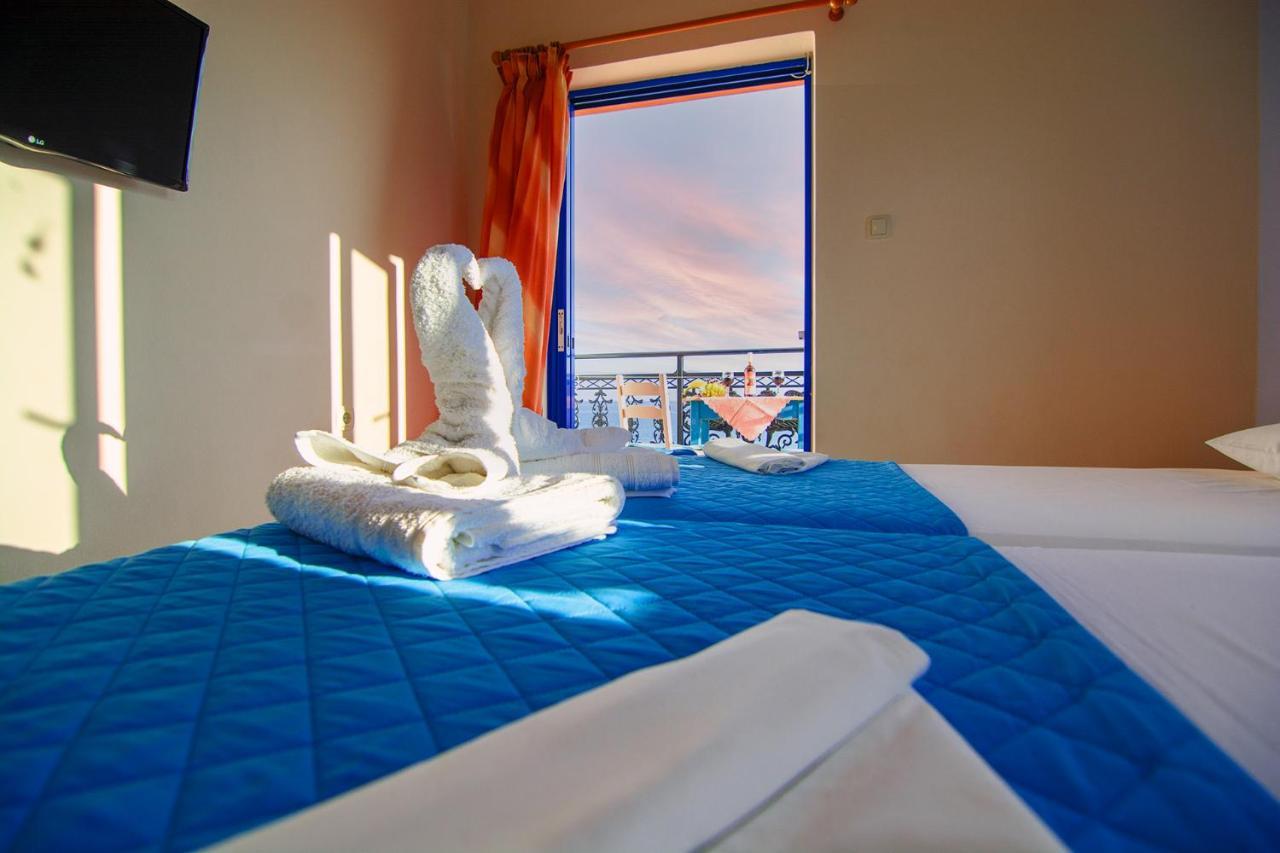 Scorpios Family Rooms Palaiochora Exteriér fotografie
