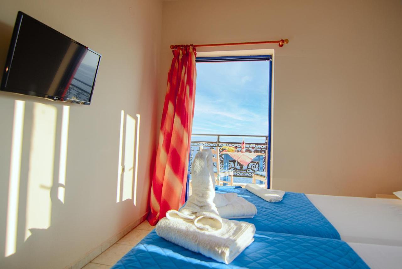 Scorpios Family Rooms Palaiochora Exteriér fotografie