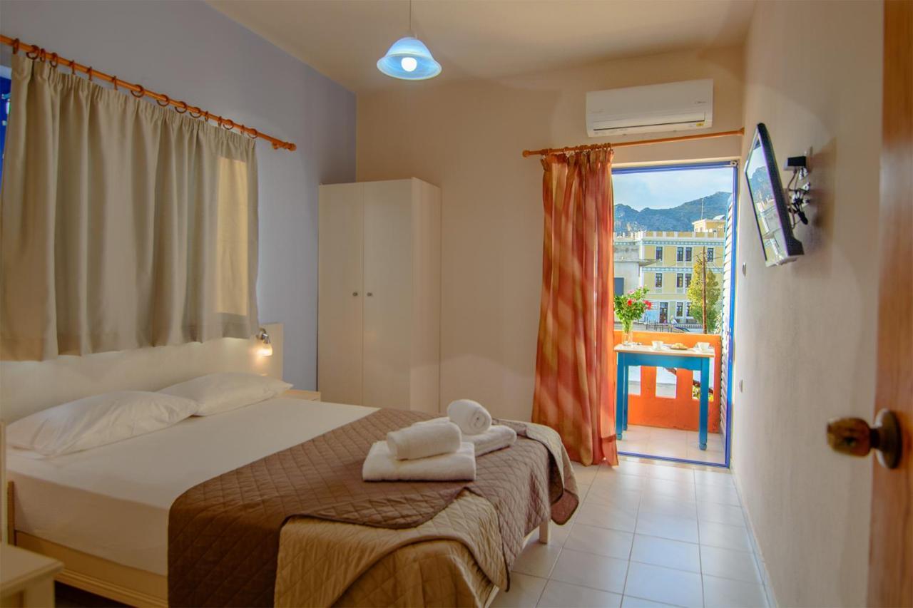 Scorpios Family Rooms Palaiochora Exteriér fotografie