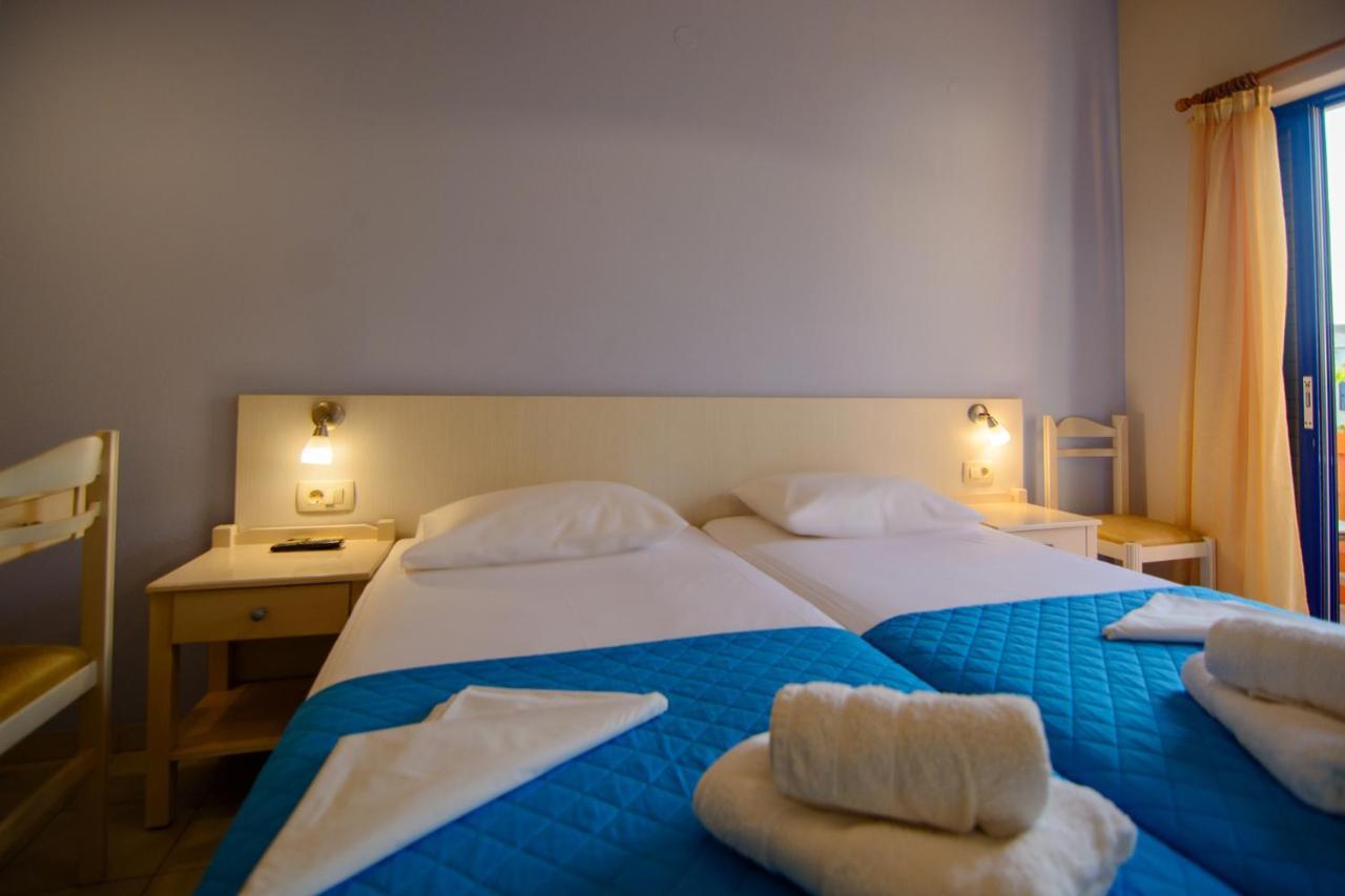 Scorpios Family Rooms Palaiochora Exteriér fotografie